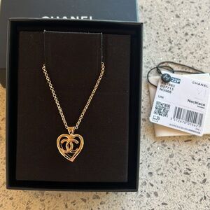 CHANEL Gold Heart Pendant Necklace